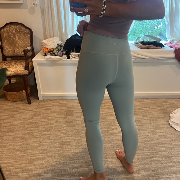 Light green size 4 LULU LEGGINGS - Picture 2 of 6
